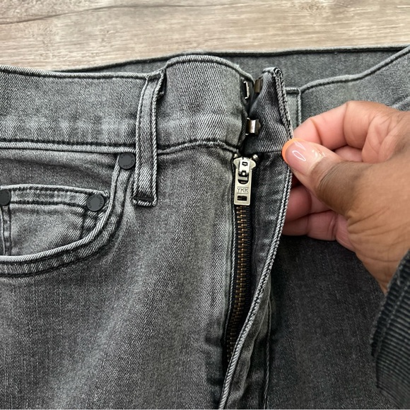 Cotton Citizen Gray Skinny Jeans Modern Fit - Picture 7 of 16